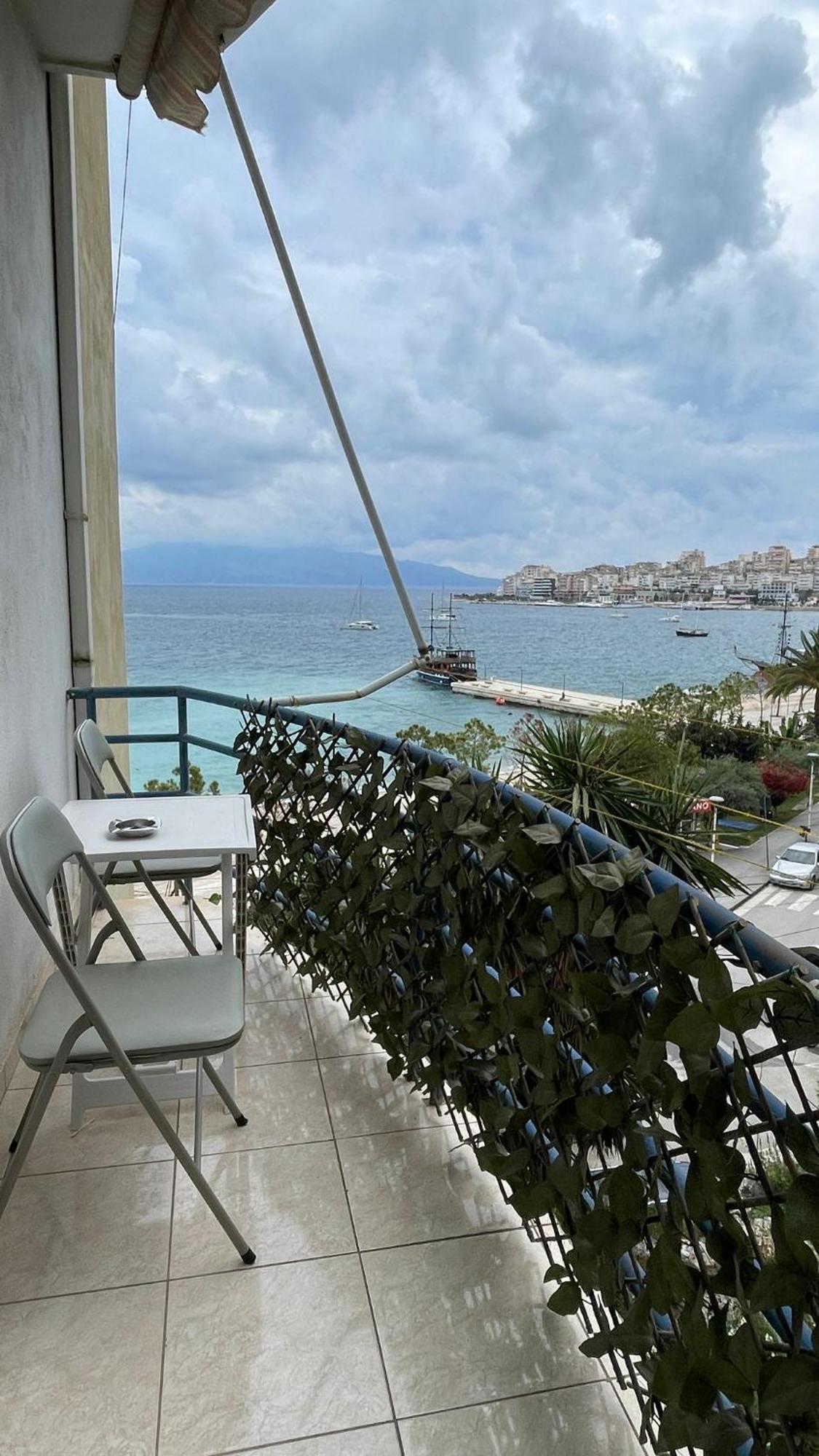 Sea Breeze Apartment Саранде Екстериор снимка