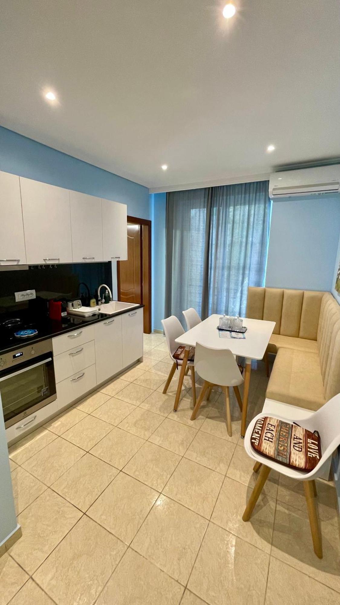 Sea Breeze Apartment Саранде Екстериор снимка